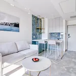 Apart-hotel Premium N11 - Destigo 4*