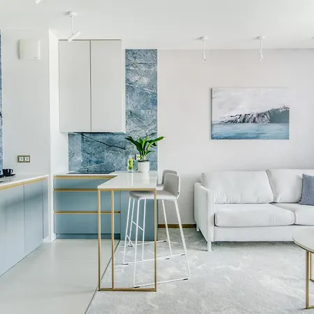 Premium N11 - Destigo Aparthotel 4*