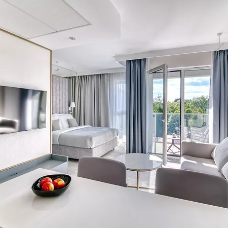 Premium N11 - Destigo Aparthotel 4*